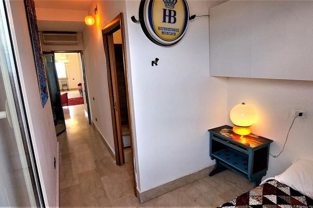Penthouse Near Rome, Free Parking. Rom